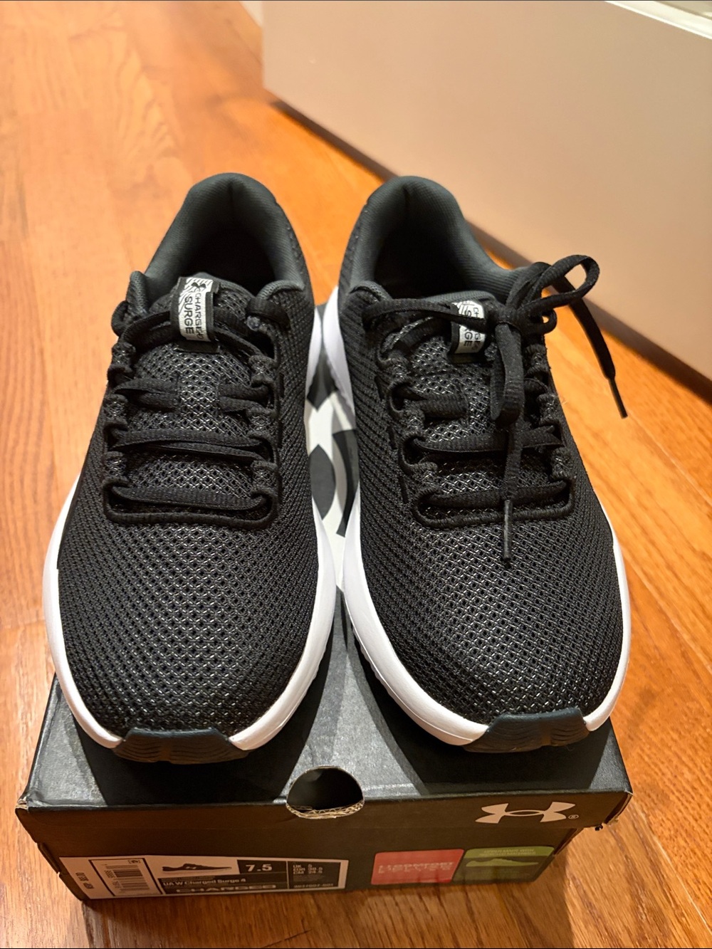 Under Armour W Charger Surge 4 Sneakers - Picture 2 of 6
